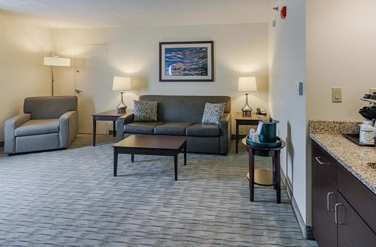 Holiday Inn Knoxville West - Cedar Bluff By Ihg Exterior photo
