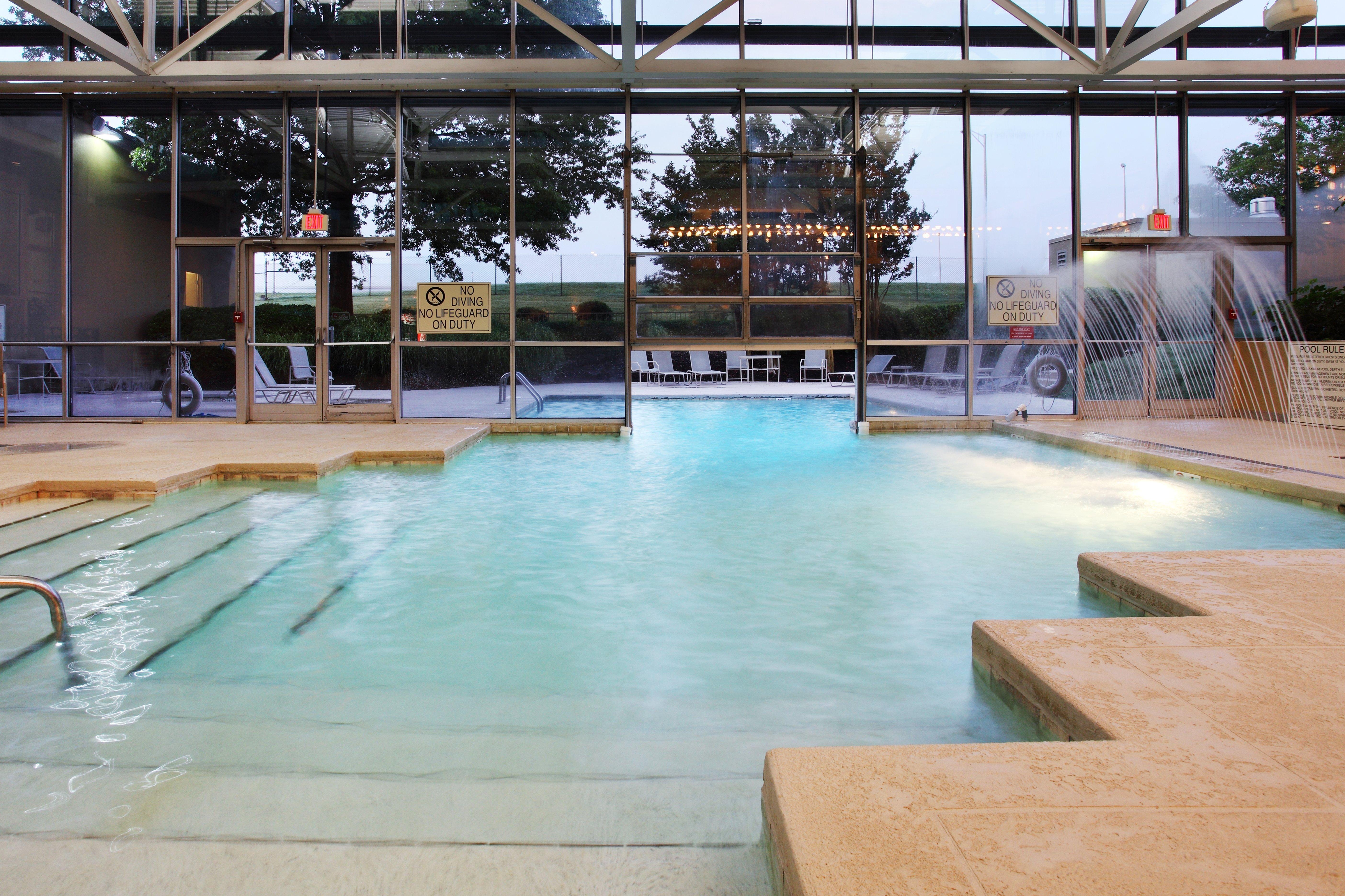 Holiday Inn Knoxville West - Cedar Bluff By Ihg Exterior photo