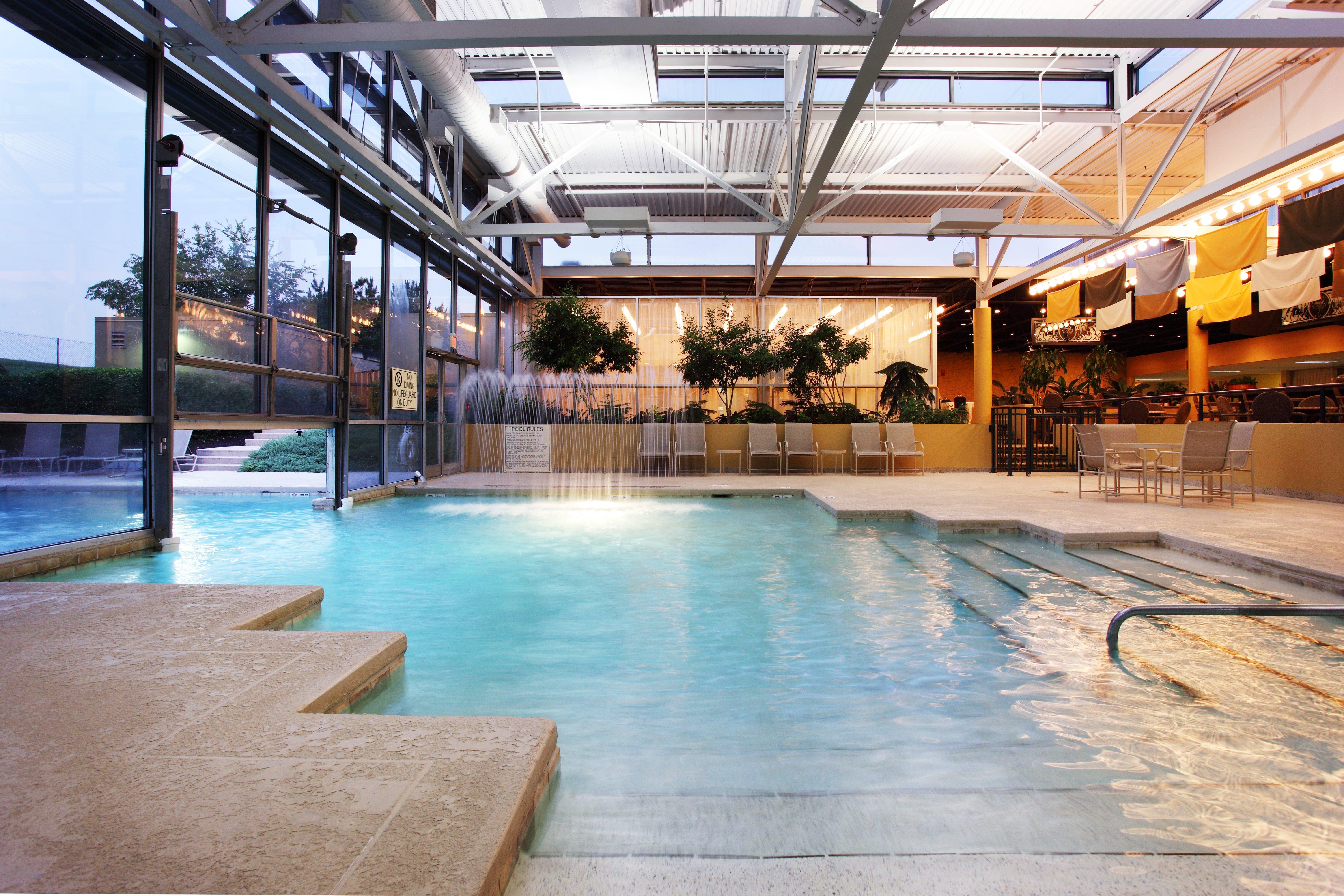 Holiday Inn Knoxville West - Cedar Bluff By Ihg Exterior photo