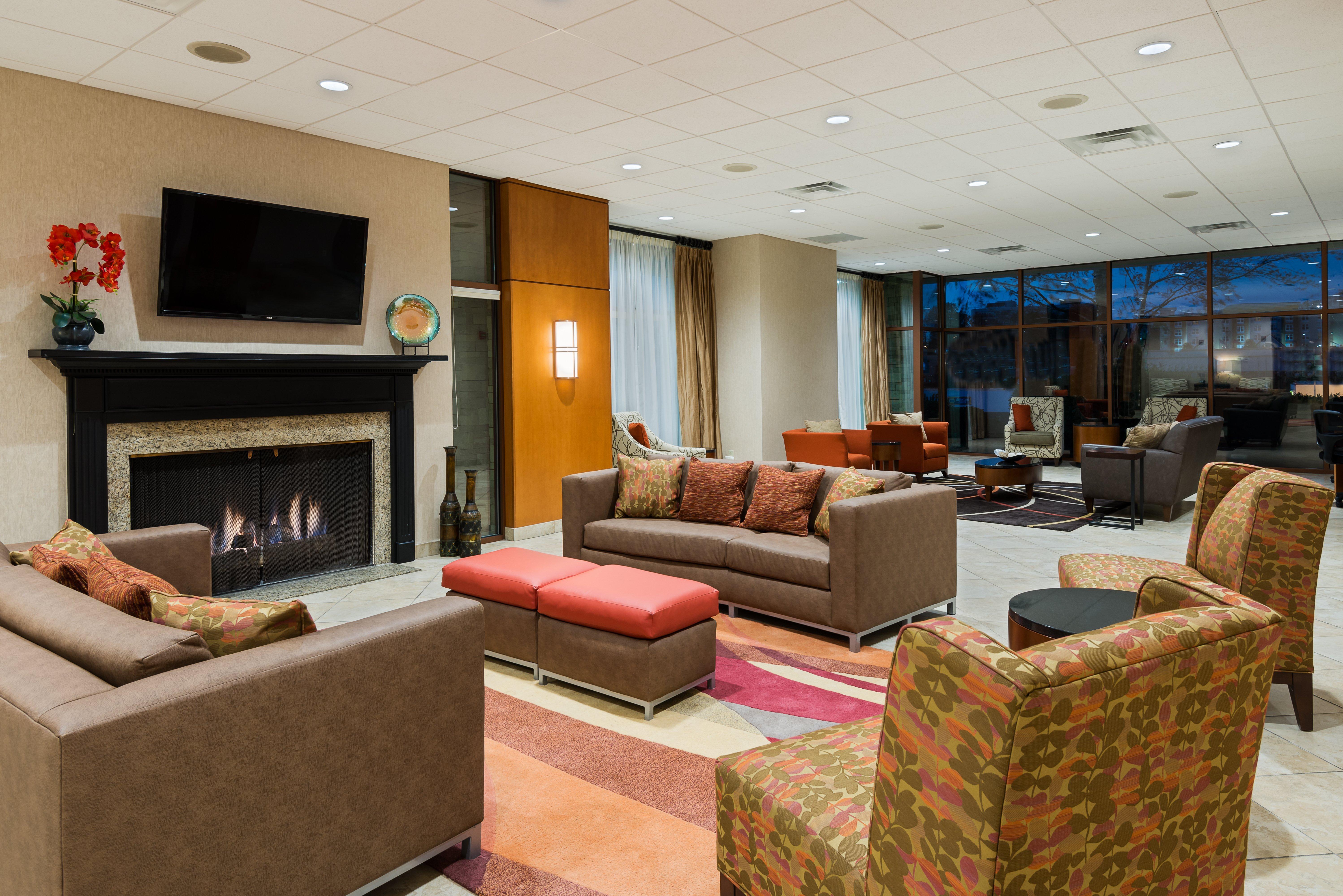 Holiday Inn Knoxville West - Cedar Bluff By Ihg Exterior photo